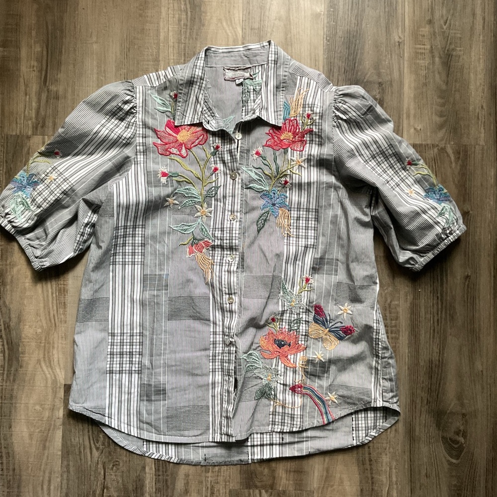 Johnny Was Workshop Jordan Lisbon Floral Embroidered Button Down Shirt Grey med - Picture 2 of 6